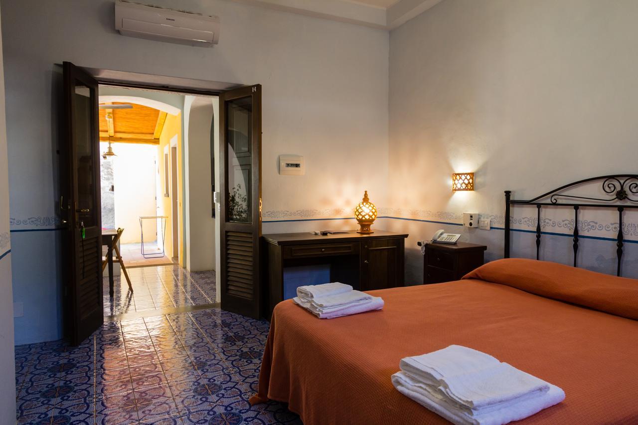 Hotel Arcangelo - Salina Санта-Марина-Салина Экстерьер фото